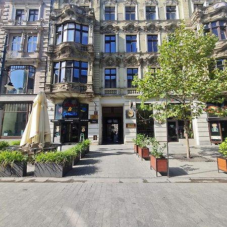Apartment In The Strict City Centre Lodź Bagian luar foto